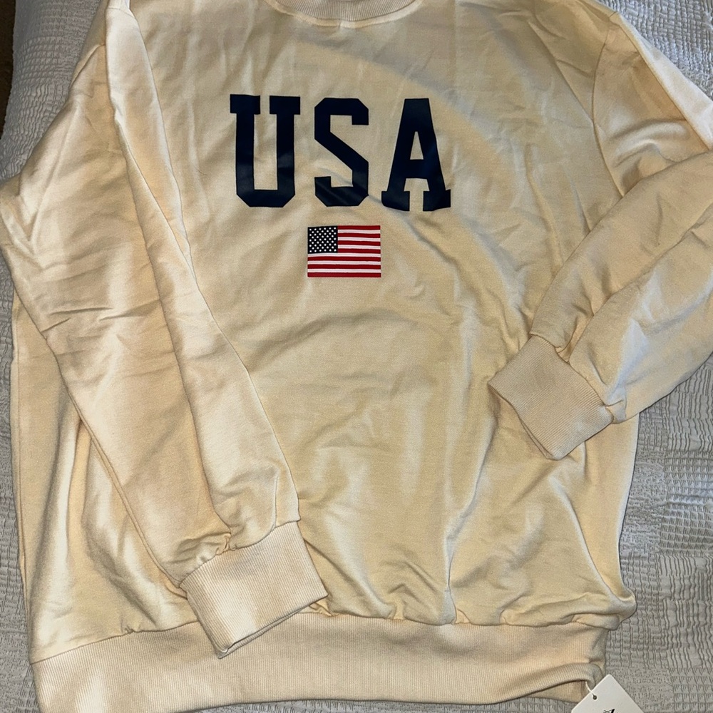 Cream Crew Neck Sweater with USA Emblem